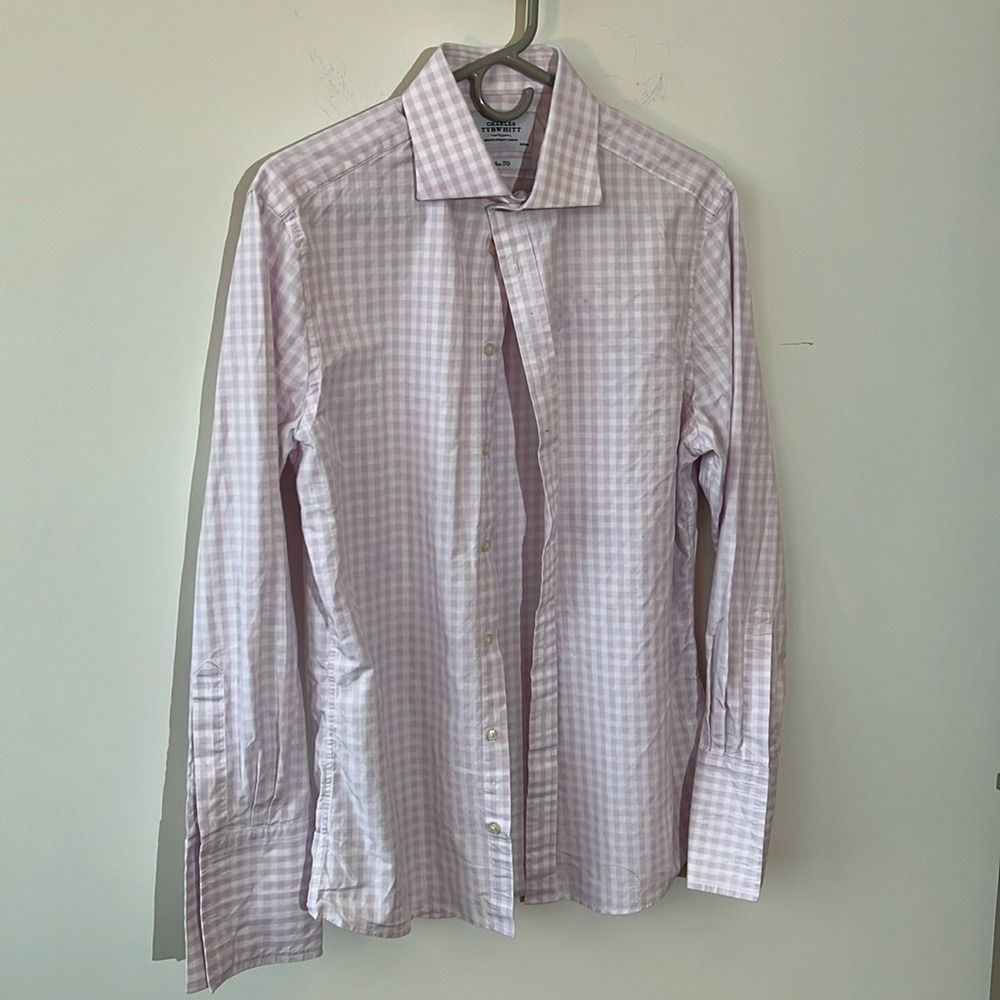 Men’s dress shirt for cuff links